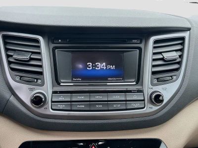2017 Hyundai Tucson — photo 10 view