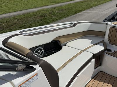 2023 Yamaha Marine 252SD - Photo 8