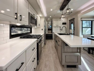 2026 Jayco Pinnacle - Photo 7