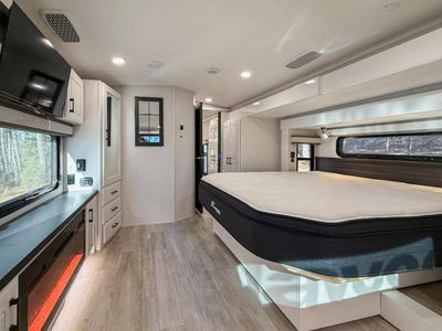2026 Jayco Pinnacle - Photo 14