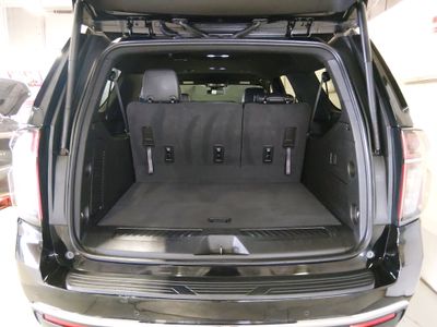 2024 Chevrolet Suburban - Photo 11