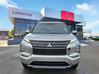 2025 Mitsubishi Outlander — side profile view