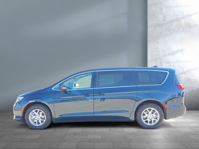 2023 Chrysler Pacifica - Photo 3
