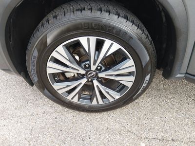 2023 Nissan Rogue - Photo 10