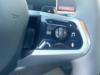2027 BMW 5 Series — photo 39 view