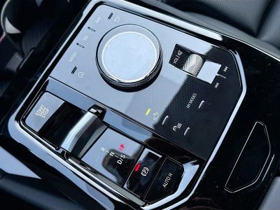 2027 BMW 5 Series — photo 29 view