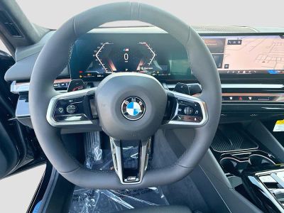 2027 BMW 5 Series — photo 40 view