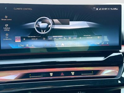 2027 BMW 5 Series — photo 35 view
