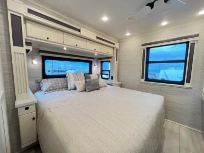 2026 Tiffin ALLEGRO BAY — photo 19 view