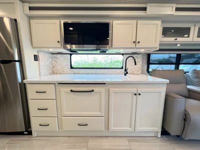 2026 Tiffin ALLEGRO BAY — photo 8 view