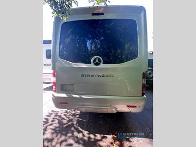 2023 Airstream Atlas - Photo 4