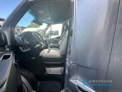 2023 Airstream Atlas - Photo 7