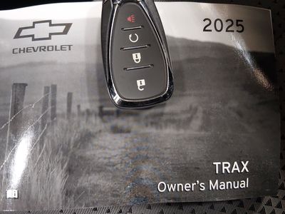 2025 Chevrolet Trax - Photo 15