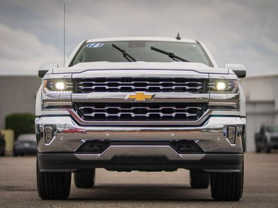 2018 Chevrolet Silverado 1500 - Photo 2