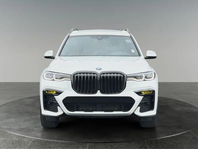 2021 BMW X7 — side profile view
