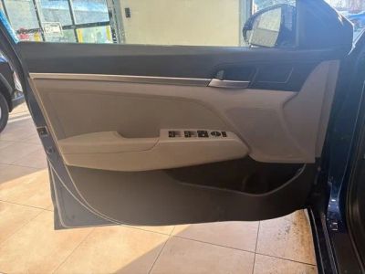 2020 Hyundai Elantra SE - Photo 12