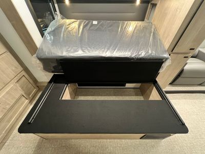 2026 Grand Design LINEAGE SERIES M - Photo 25