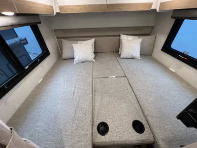 2027 Thor Motor Coach GEMINI — photo 15 view