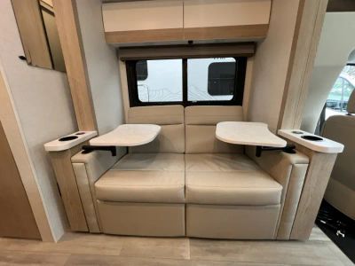 2027 Thor Motor Coach GEMINI — photo 13 view