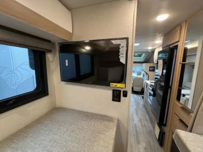 2027 Thor Motor Coach GEMINI — photo 16 view