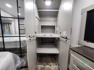 2026 Brinkley Model Z — photo 30 view