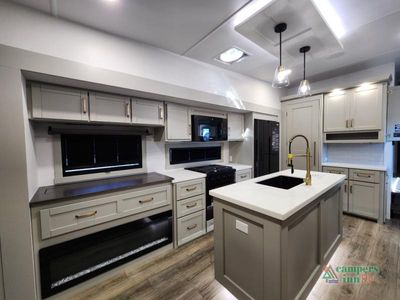2026 Brinkley Model Z — photo 13 view