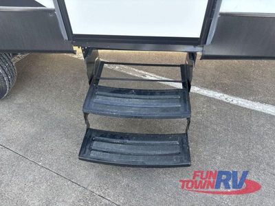 2023 Dutchmen RV Kodiak SE - Photo 12