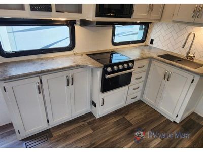 2023 Keystone RV Cougar Sport — photo 16 view