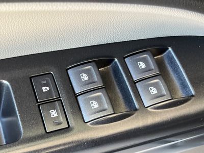 2022 Chevrolet Colorado - Photo 13