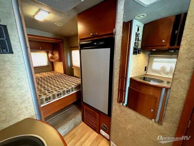 2009 Itasca Navion iQ - Photo 15