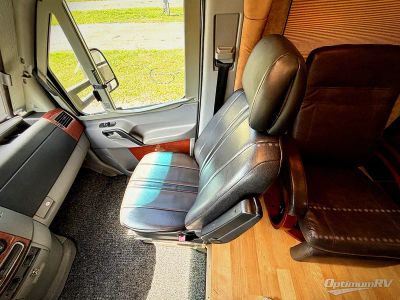 2009 Itasca Navion iQ - Photo 9