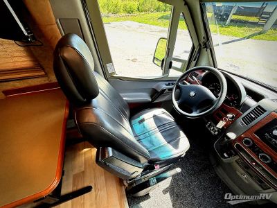 2009 Itasca Navion iQ - Photo 7