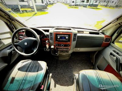 2009 Itasca Navion iQ - Photo 8