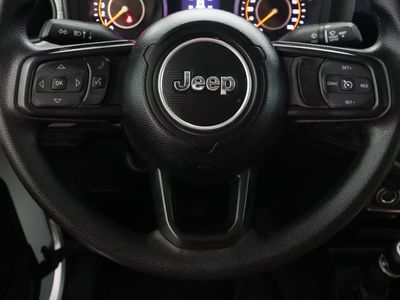 2025 Jeep Gladiator 4WD — photo 24 view