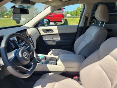 2025 Nissan Pathfinder — photo 12 view