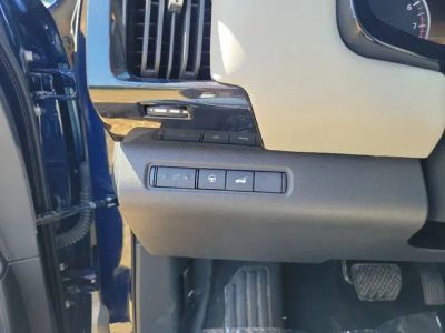 2025 Nissan Pathfinder — photo 14 view