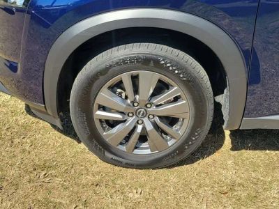 2025 Nissan Pathfinder — detail view