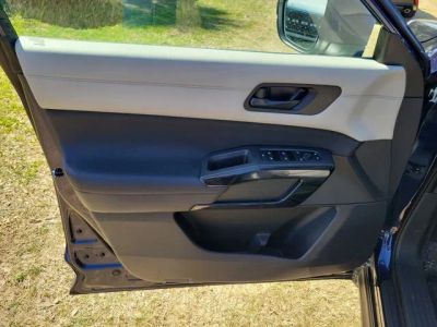 2025 Nissan Pathfinder — photo 9 view