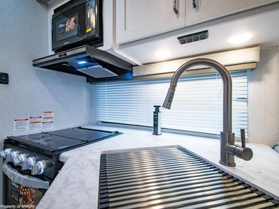 2026 Thor Motor Coach Four Winds - Photo 15