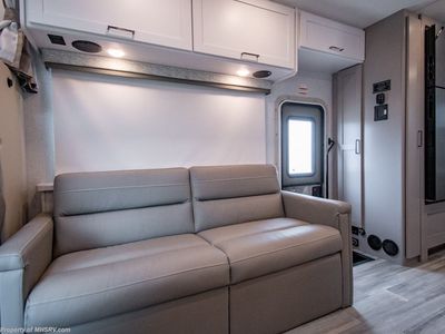 2026 Thor Motor Coach Four Winds - Photo 8