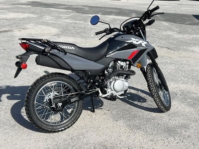 2025 Honda XR150L - Photo 11