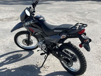 2025 Honda XR150L - Photo 7