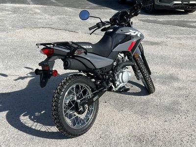 2025 Honda XR150L - Photo 8