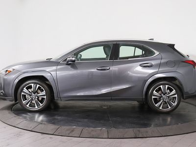 2023 Lexus UX - Photo 2