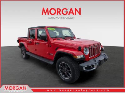 2022 Jeep Gladiator Overland in Firecracker Red Clearcoat — front three-quarter view