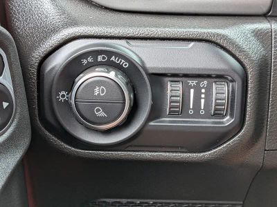 2022 Jeep Gladiator — photo 22 view