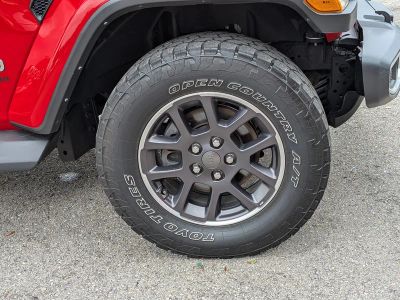 2022 Jeep Gladiator — photo 11 view