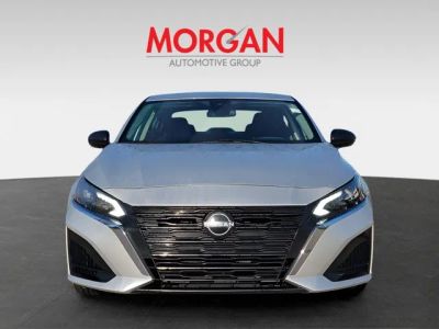 2024 Nissan Altima — side profile view