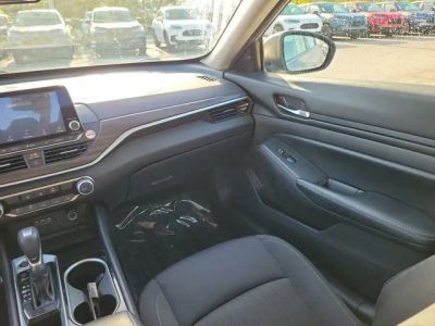 2024 Nissan Altima — photo 17 view
