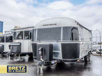 2025 Airstream Flying Cloud - Photo 2